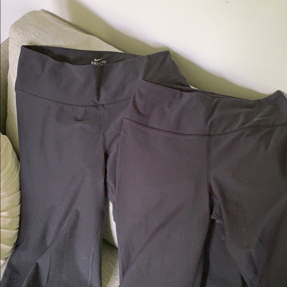 Set of 2 Nike leggings